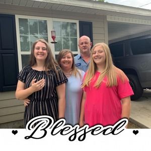 Meet your Posher, Kelly rapp